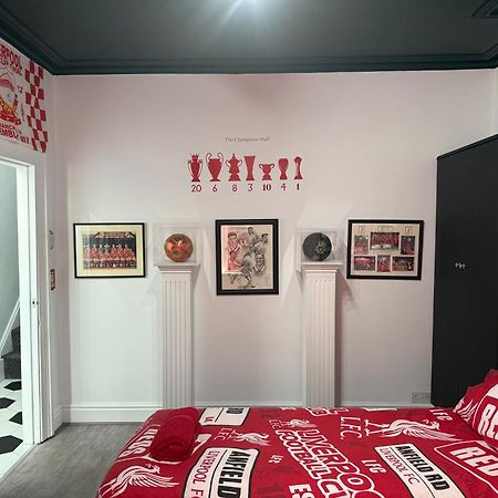 הוילה ליברפול Anfield Abode - Entire Lfc Themed House מראה חיצוני תמונה