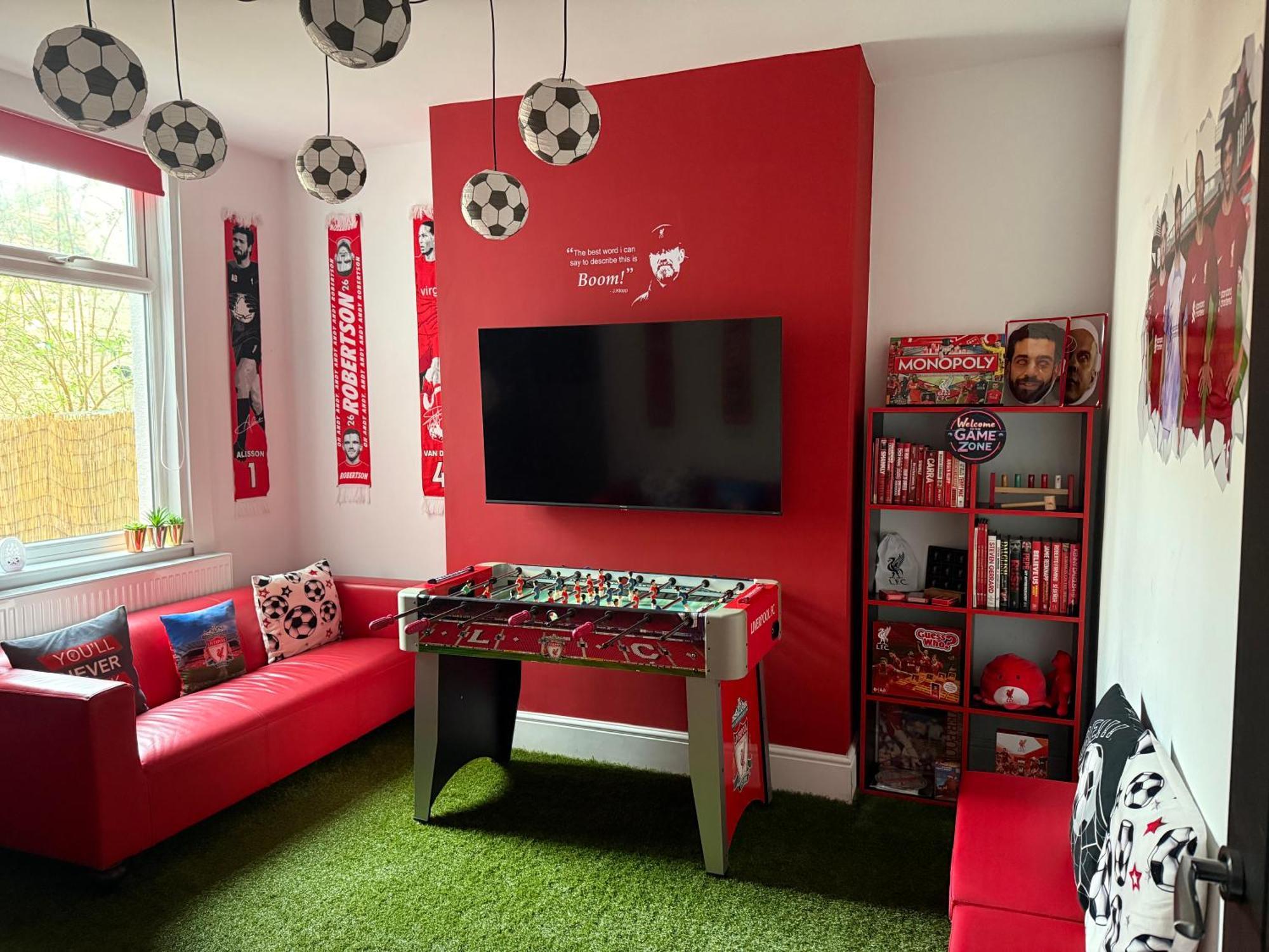הוילה ליברפול Anfield Abode - Entire Lfc Themed House מראה חיצוני תמונה